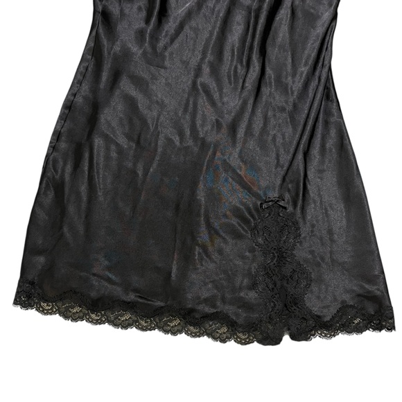 Victoria’s Secret black satin chemise or mini slip dress with lace trim Y2K - Picture 8 of 10